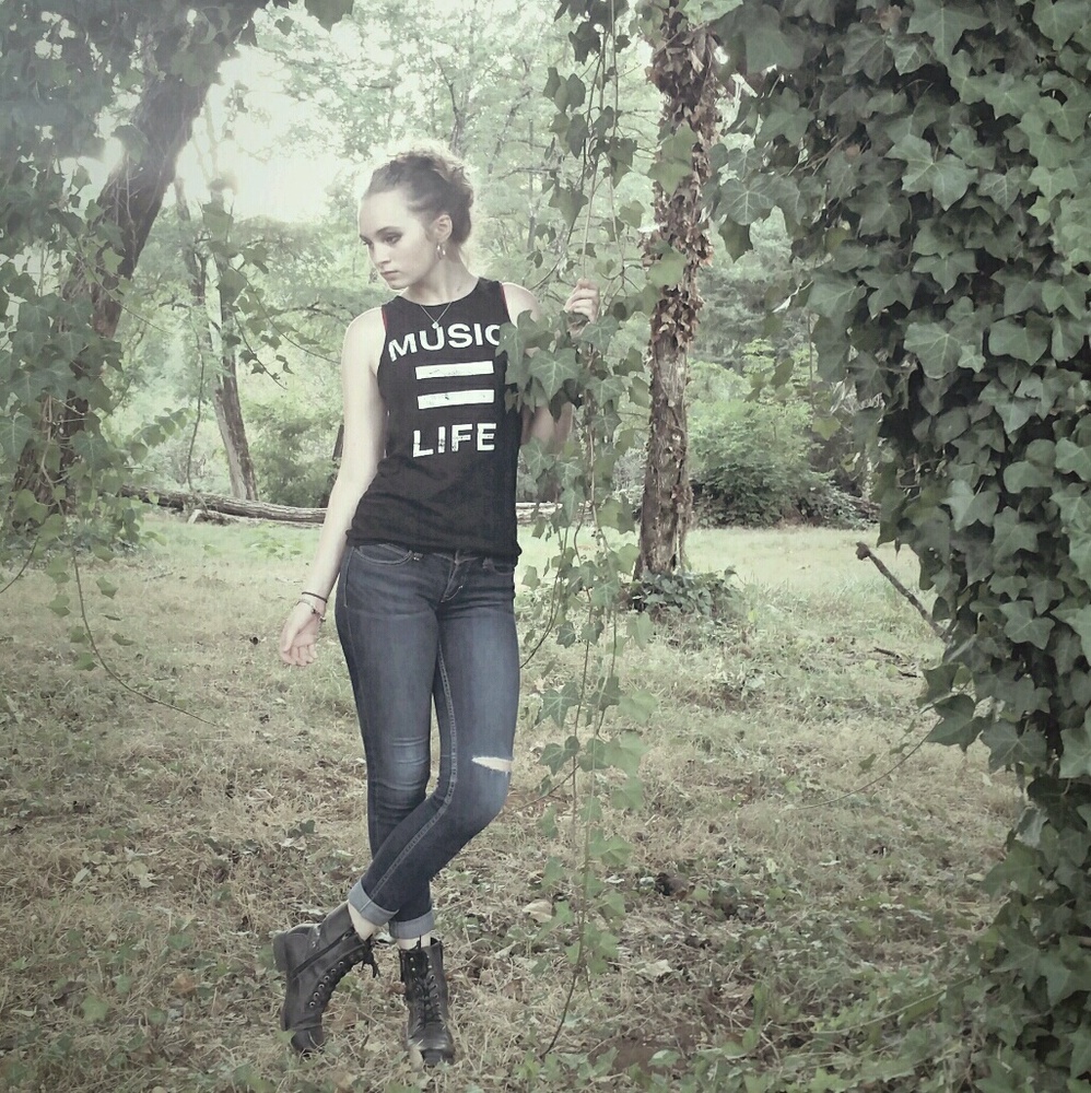 Hip, offbeat styles in junior's,  plus and men's ♥